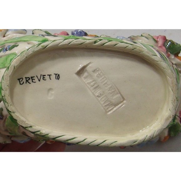 VTG Capodimonte Porcelain Bird Basket Flowers w/ Handle Spring / Easter 5 1/2" - Picture 7 of 10